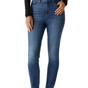 Levi Strauss Signature High Rise Skinny Blue Jeans. Denim Levi’s
